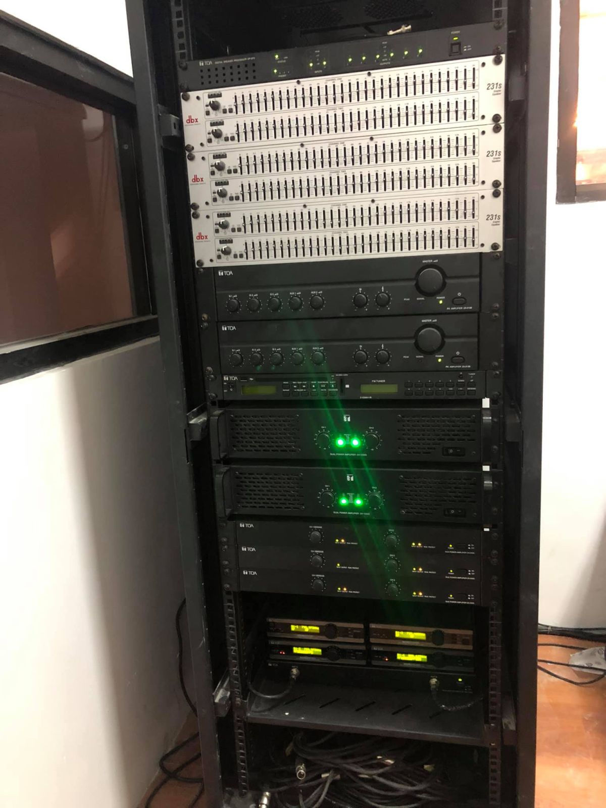 79017671 10220115840864863 5430571015728005120 N